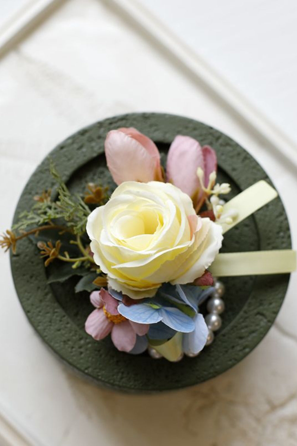 Apricot Prom Wrist Corsage und Herren Boutonniere für die Hochzeit