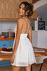 Laden Sie das Bild in den Galerie-Viewer, Weißes A-Linien-Spaghettiträger-Sommerkleid mit rückenfreien Punkten