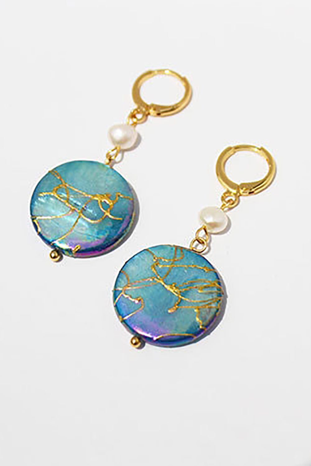 Blaue Perlenohrringe