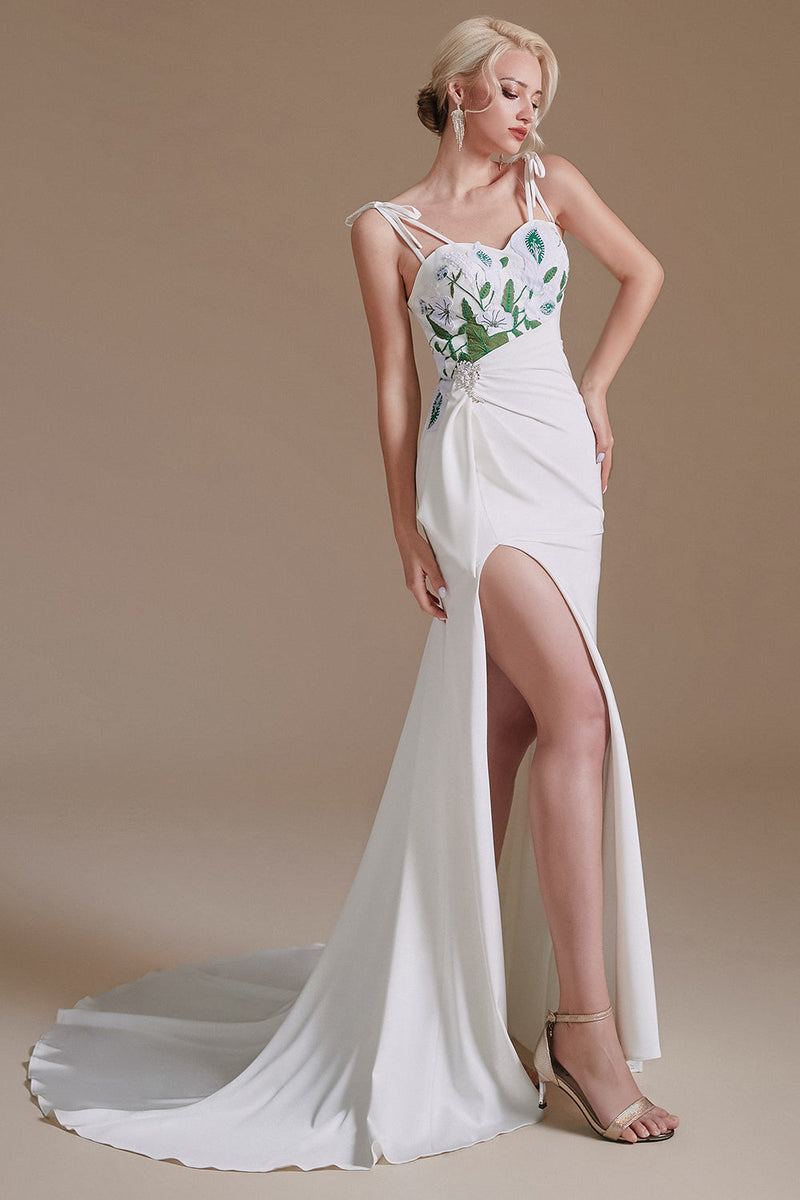 Laden Sie das Bild in den Galerie-Viewer, Weißes Meerjungfrauen Brautkleid mit rückenfreier Schleppe und Applikationen