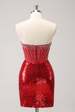 Glitzerndes rotes trägerloses Korsett mit Pailletten und Perlen Enges Homecoming-Kleid mit Schlitz