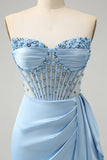 Glitzerndes blaues, figurbetontes Korsett-Homecoming-Kleid mit Perlen