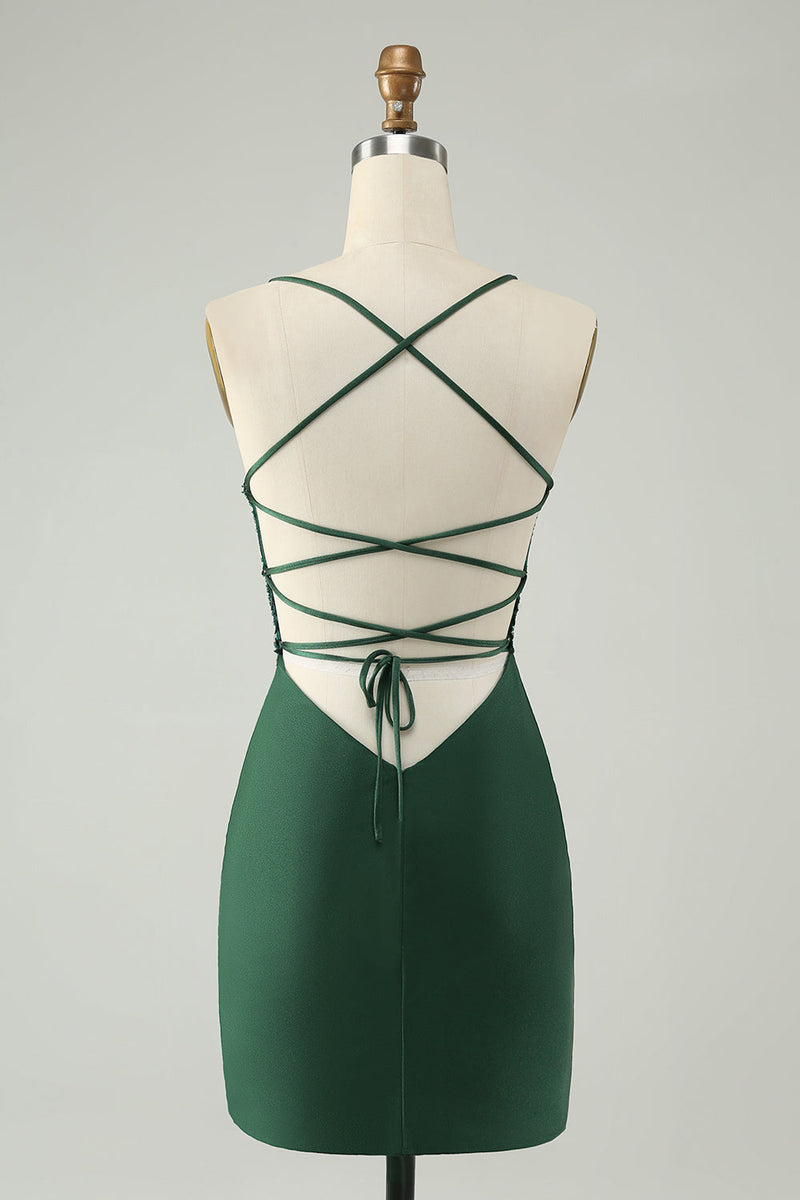 Laden Sie das Bild in den Galerie-Viewer, Glitzerndes dunkelgrünes enges Homecoming-Kleid mit V-Ausschnitt und Perlen