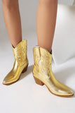 Goldene Western-Cowgirl-Stiefel mit kleinem Absatz und goldenem Tiefabsatz