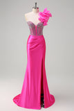 Meerjungfrau Fuchsia One Shoulder Abnehmbare Rüschen Langes Ballkleid mit Schlitz