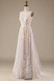 Champagner Rückenfreies V-Ausschnitt Tüll Brautkleid mit Spitze