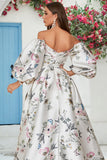 Elfenbein Blumen Satin Kapellen Schleppe Brautkleid
