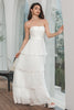 Laden Sie das Bild in den Galerie-Viewer, Einfaches weißes, plissiertes, gestuftes Kleid für die Verlobungsfeier