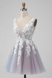 Elegantes graues rosa A-Linie V-Ausschnitt Blumen Kurzes Homecoming-Kleid mit Perle