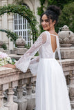 Weißes A-Linien-Strand-Boho-Brautkleid mit V-Ausschnitt und langen Ärmeln und applizierter Spitze