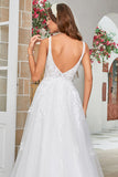 Elfenbein Brautkleid mit V-Ausschnitt und Spitze