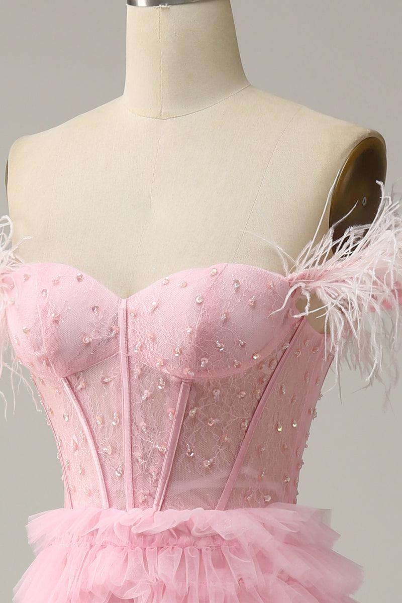 Laden Sie das Bild in den Galerie-Viewer, A-Linie schulterfreies rosa Korsett-Abschlussballkleid mit gerüschten Federn