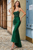 Laden Sie das Bild in den Galerie-Viewer, Trendiges Meerjungfrau Neckholder Dunkelgrünes langes Ballkleid mit Perlenapplikationen
