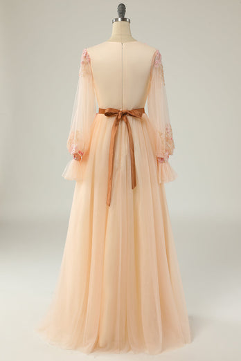 Elegantes apricotfarbenes langes Abendkleid in A-Linie mit V-Ausschnitt und Applique
