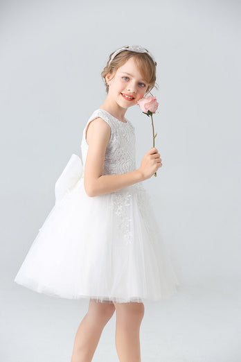 Ein Line Jewel Neck weißes Mädchenkleid mit Applikationen