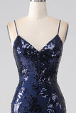 Schimmerndes Pailletten-Meerjungfrauen-Spaghettiträger-Ballkleid mit Schlitz