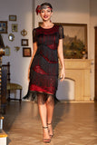 Juwelenausschnitt Schwarzes rotes perlenbesetztes Gatsby-Flapper-Kleid mit Fransen
