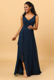Marineblaues V-Ausschnitt Chiffon Brautjungfernkleid mit Rüschen