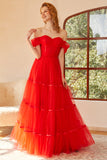 Rotes schulterfreies Ballkleid