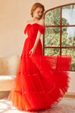 Rotes schulterfreies Ballkleid