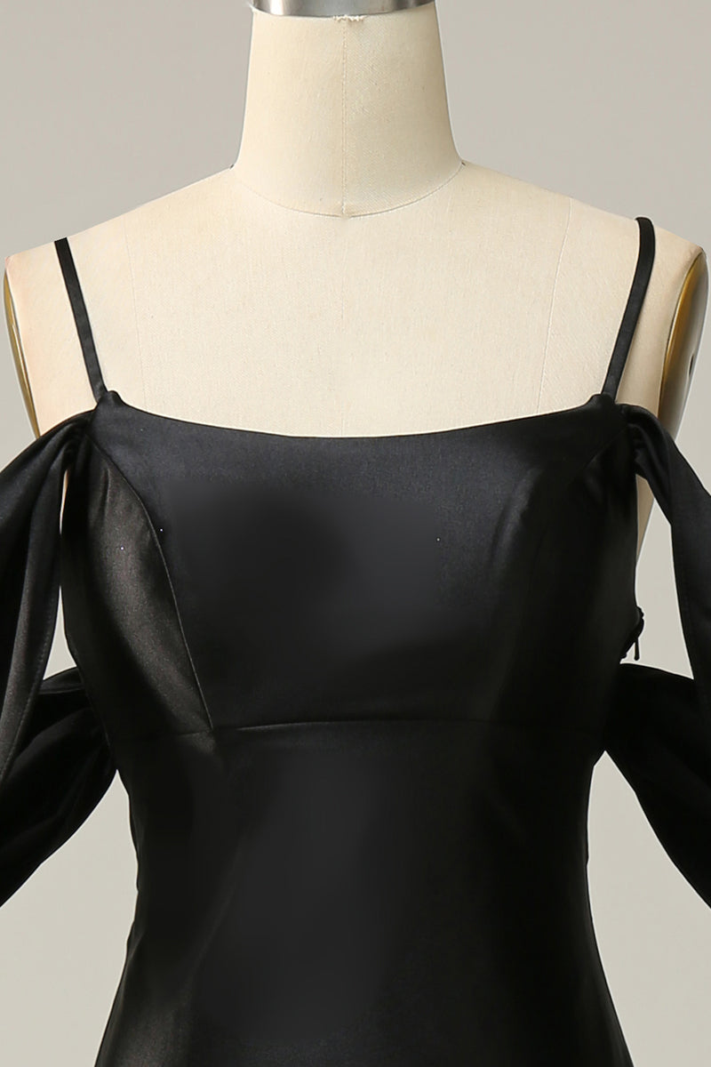 Laden Sie das Bild in den Galerie-Viewer, Schwarzes Satin Abendkleid mit kalten Schultern und Meerjungfrau