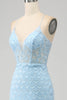 Laden Sie das Bild in den Galerie-Viewer, Glitzer himmelblaue Spaghettiträger Meerjungfrau Abschlussballkleid mit Schlitz