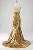 Laden Sie das Bild in den Galerie-Viewer, Goldenes Meerjungfrau trägerloses langes Ballkleid mit Schlitz