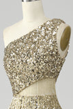 Goldenes One-Shoulder-Fransen-Pailletten-Ballkleid mit Schlitz