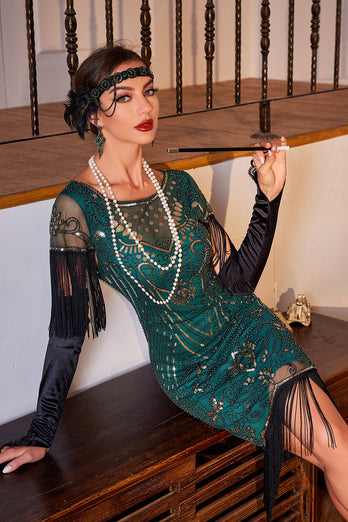 Glitzerndes dunkelgrünes Kleid mit Flügelärmeln und Pailletten aus den 1920er Jahren mit Accessoires