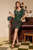 Laden Sie das Bild in den Galerie-Viewer, Schwarzes grünes Paillettenkleid mit Fransen aus den 1920er Jahren und Accessoires