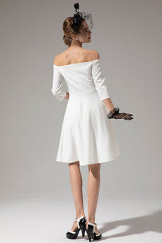 Schulterfreies weißes Midi-Kleid